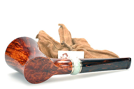 À nous les petites anglaises... Partie 2 - Page 5 Alfred%20Dunhill%20Imperial%20Pagoda%20Amber%20Root%207