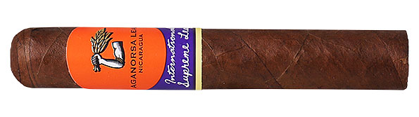 Aganorsa Leaf Supreme Leaf Robusto Close-up