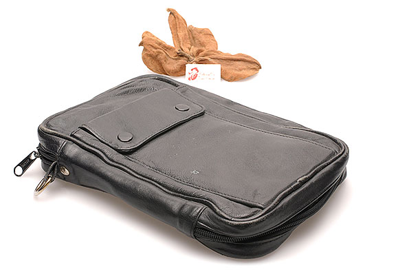 Bentley Pipe Bag for 5 Pipes - Estate Bentley Pipe Bag for 5 Pipes - Estate