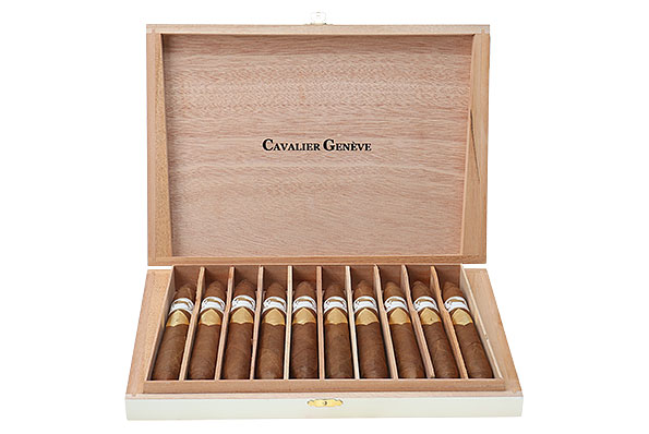 Cavalier Genve White Series Salomones (Salomones) 10 Zigarren