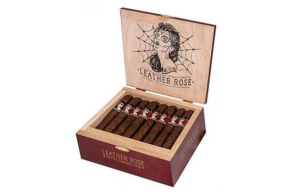 Drew Estate Deadwood Leather Rose Petit Corona 24 Zigarren