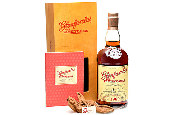 Glenfarclas The Familiy Casks 1989 52,3% vol. 0,7l Glenfarclas The Familiy Casks 1989 52,3% vol. 0,7l