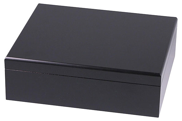 Zigarren Humidor-Set schwarz geschlossen