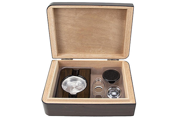 Zigarren Humidor-Set Walnut Finish Detailansicht Innenraum