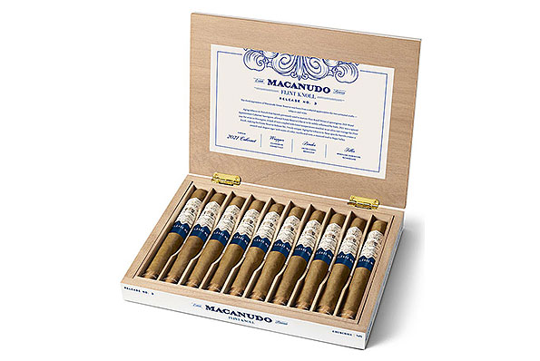 Macanudo French Oak Barrel Aged (Churchill) 10 Cigars Macanudo French Oak Barrel Aged (Churchill) 10 Cigars