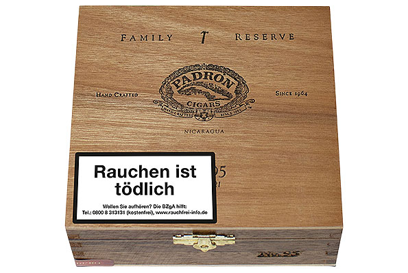 Padron Family Reserve Natural 95 Years (Short Gordo) 10 Cigars Padron Family Reserve Natural 95 Years (Short Gordo) 10 Cigars