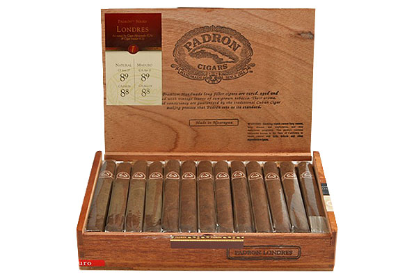 Padron Classic Natural Panetela (Panetela) 26 Cigars