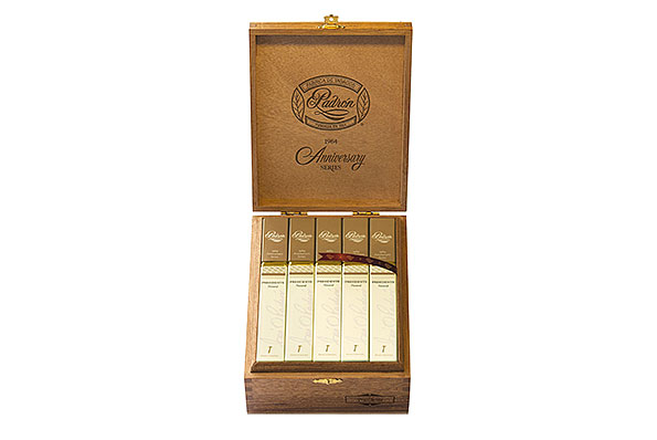 Padron 1964 Anniversary Natural Exclusivo (Toro) 25 Cigars