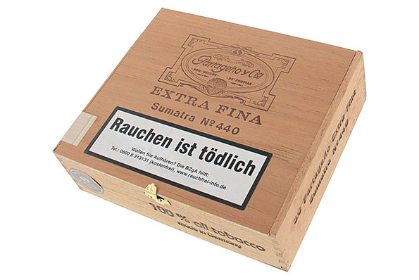 Partageno y Cia 440S Grand Corona Sumatra 30 Cigars Partageno y Cia 440S Grand Corona Sumatra 30 Cigars