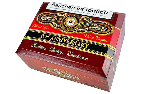 Perdomo 20th Anniversary Sun Grown Robusto 24er Kiste geschlossen