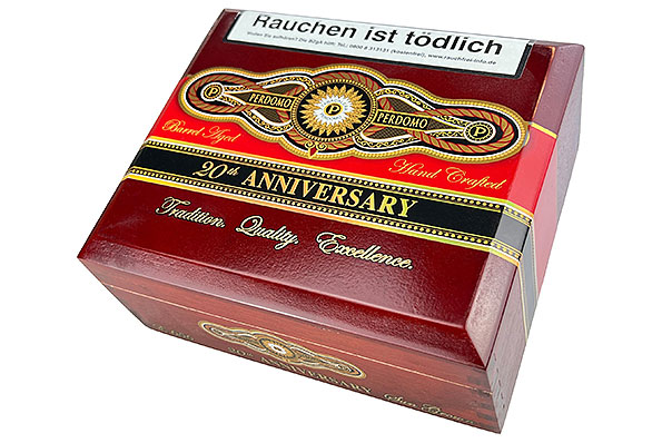 Perdomo 20th Anniversary Sun Grown Epicure 24er Kiste geschlossen