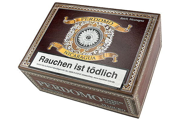 Perdomo Bourbon Barrel-Aged Maduro Robusto 24er Kiste geschlossen