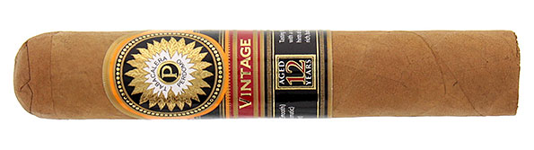Perdomo Double Aged 12 Year Vintage Connecticut Robusto Nahaufnahme