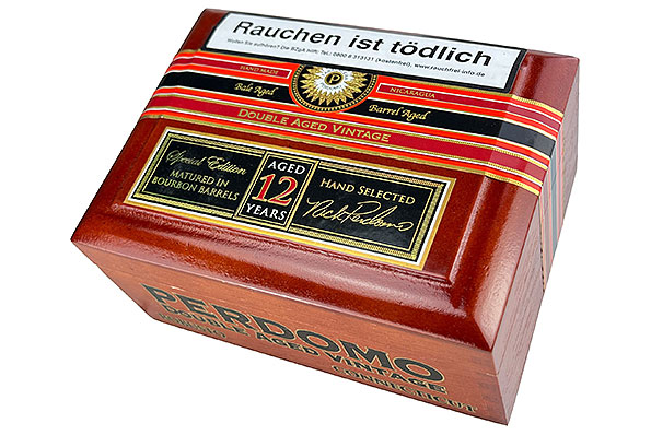 Perdomo Double Aged 12 Year Vintage Connecticut Robusto 24er Kiste geschlossen