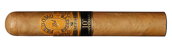 Perdomo Reserve 10th Anniversary Connecticut Super Toro Zigarre Nahaufnahme