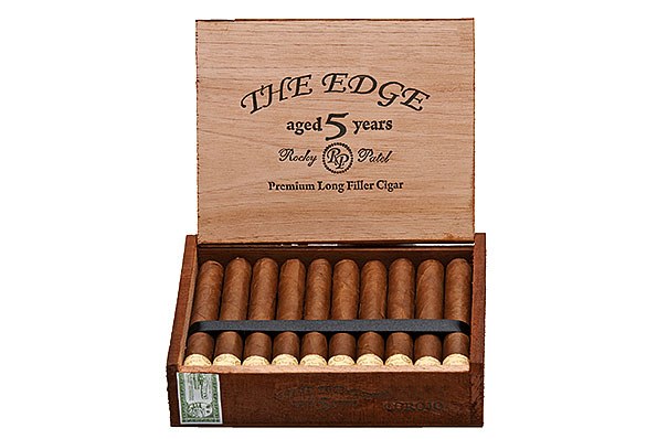 Rocky Patel The Edge Corojo Missile (Torpedo) 25 Zigarren Rocky Patel The Edge Corojo Missile (Torpedo) 25 Zigarren