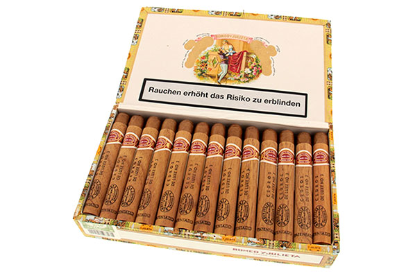 Romeo y Julieta Cedros de Luxe No. 3 (Marevas) 25 Cigars Romeo y Julieta Cedros de Luxe No. 3 (Marevas) 25 Cigars