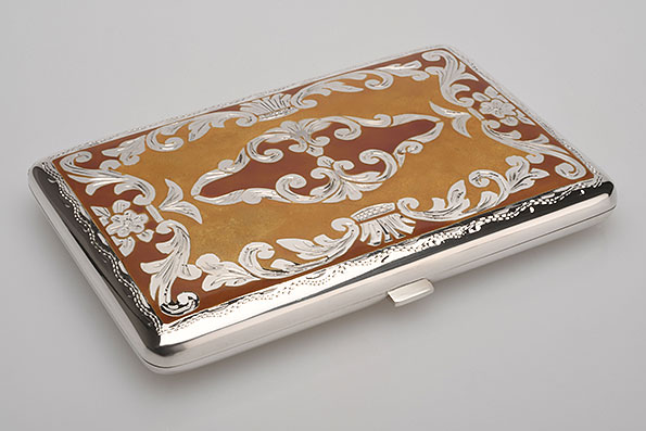 Sillem´s 1943G 925er Etui für 6 Zigarillos Braun / Beige Emaille Sillem´s 1943G 925er Etui für 6 Zigarillos Braun / Beige Emaille