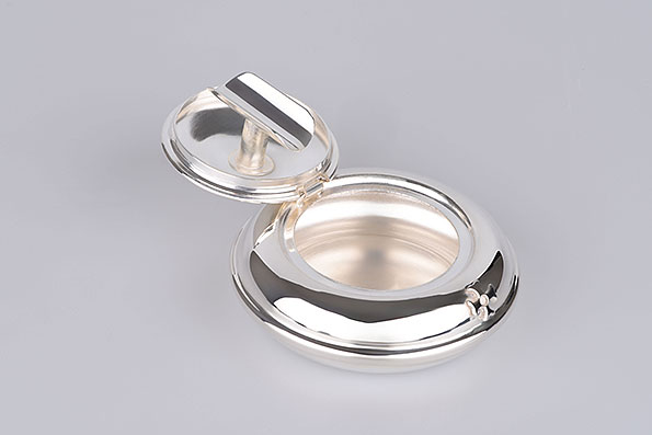 Sillem's Pocket Ashtray for Cigarettes silverplated Sillem's Pocket Ashtray for Cigarettes silverplated