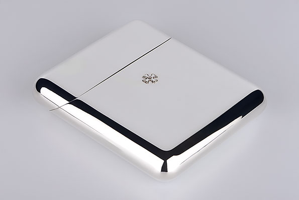 Sillem´s Case for 13 Cigarettes without filter silverplated Sillem´s Case for 13 Cigarettes without filter silverplated
