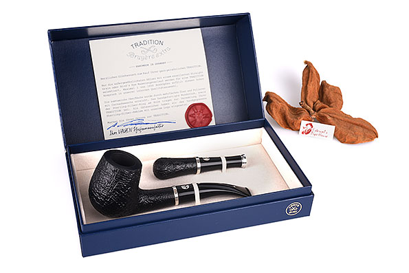 VAUEN Tradition Bruyere Extra 072 Sandblast 9mm Filter  VAUEN Tradition Bruyere Extra 072 Sandblast 9mm Filter