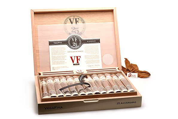 Vegafina Linea 1998 25 Aniversario Limited Edition 25 Zigarren Vegafina Linea 1998 25 Aniversario Limited Edition 25 Zigarren