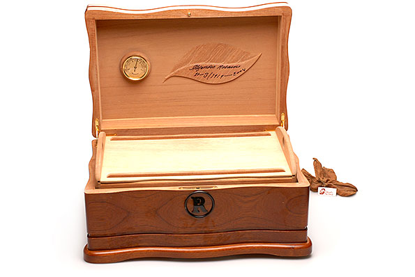 Vegas Robaina 15th Anniversary LCDH Humidor Limited Edition